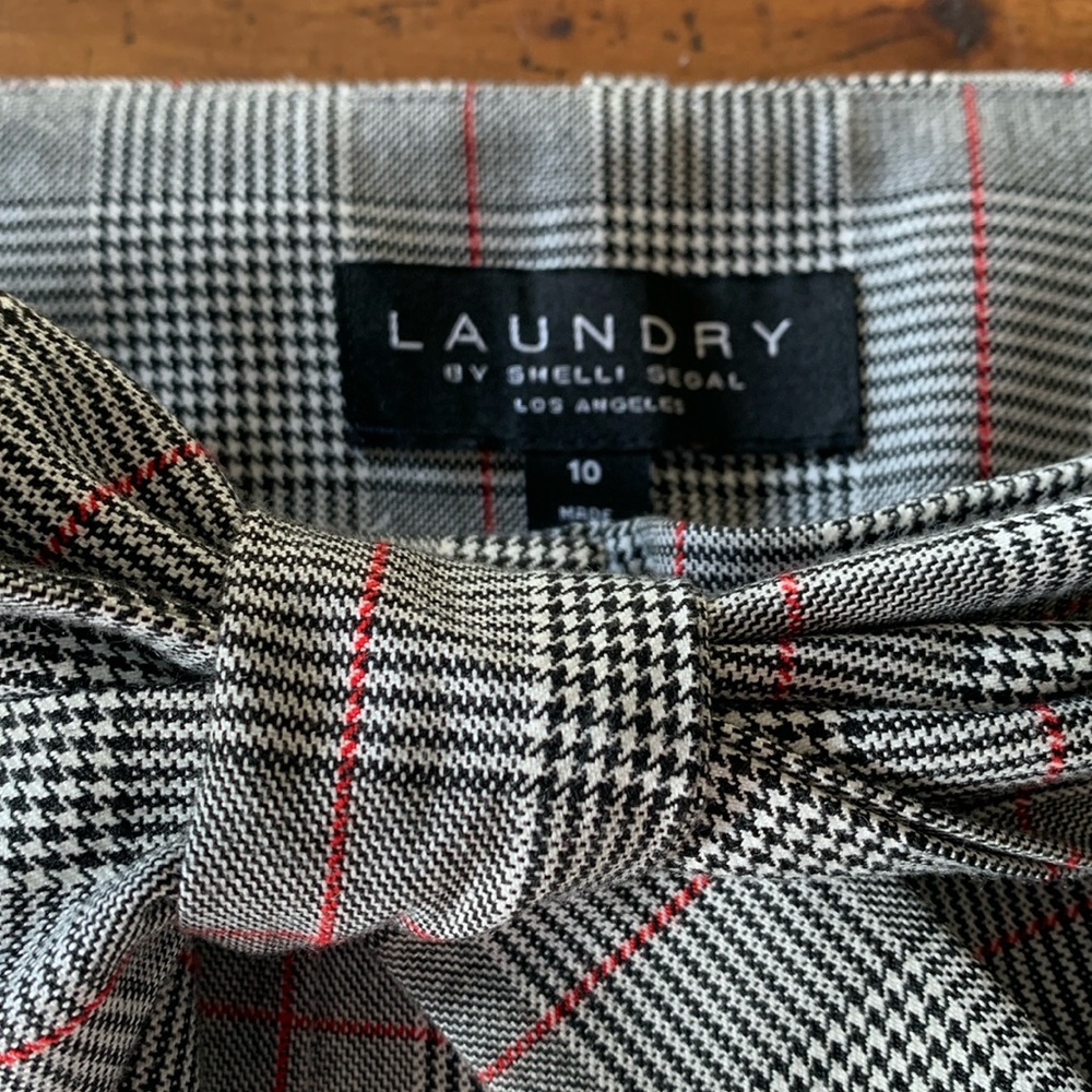 Plaid women’s pants- excellent condition